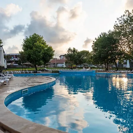 Hotell Belitsa 3*